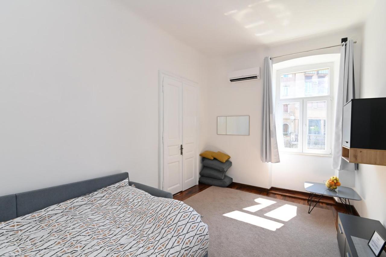 Tyson Apartman Rijeka Apartment Luaran gambar